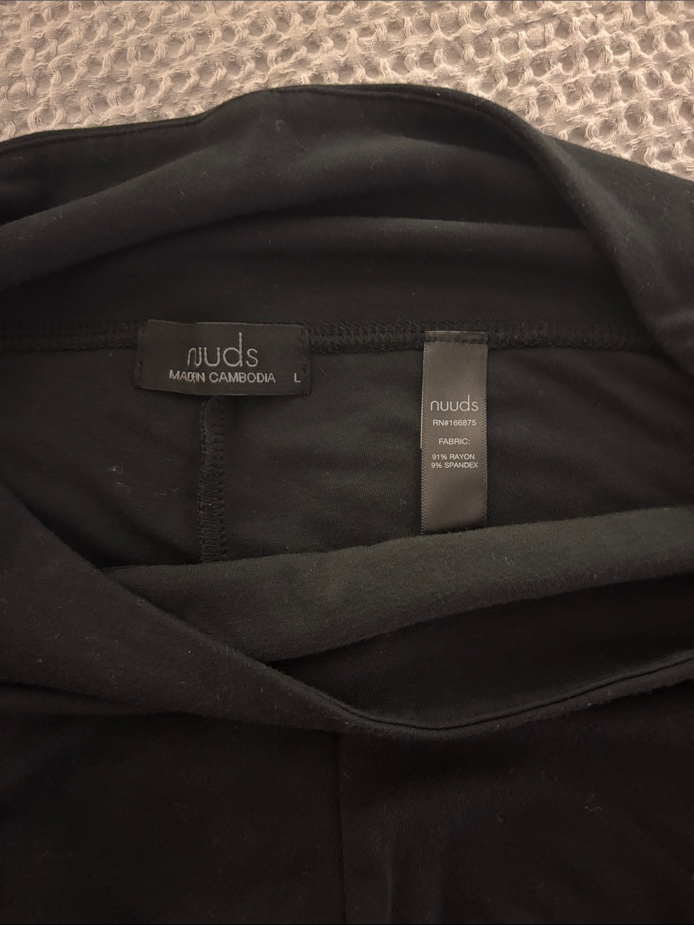 NUUDS black flare panda